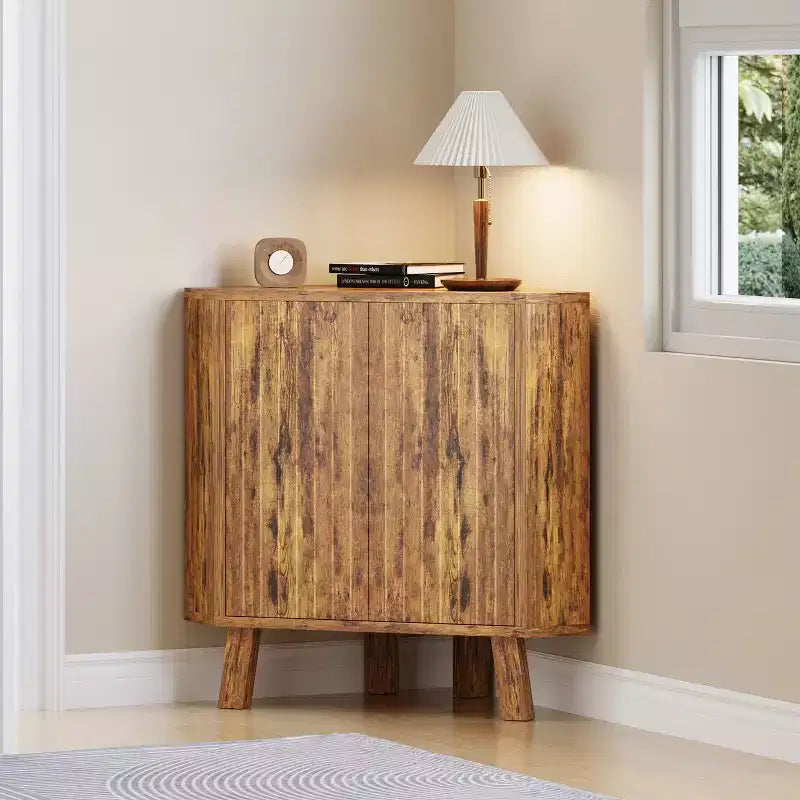 Armario esquinero, mueble de almacenamiento esquinero triangular de estilo rústico de 3 niveles con puerta estriada y estante ajustable, armario auxiliar de 80 cm que ahorra espacio para cocina