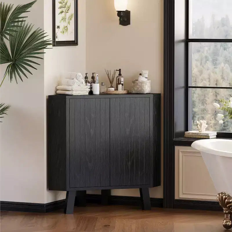 Armario esquinero, mueble de almacenamiento esquinero triangular de estilo rústico de 3 niveles con puerta estriada y estante ajustable, armario auxiliar de 80 cm que ahorra espacio para cocina