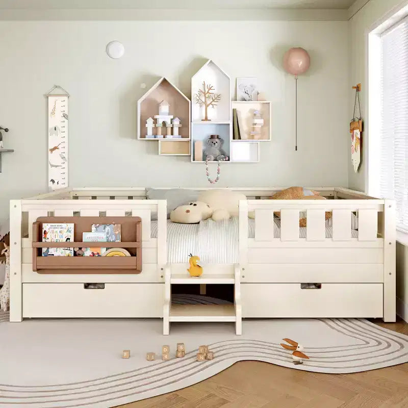 Cama infantil Queen Size con 14 barandillas de seguridad, estructura de cama que ahorra espacio con estanterías integradas y 2 cajones de almacenamiento debajo de la cama