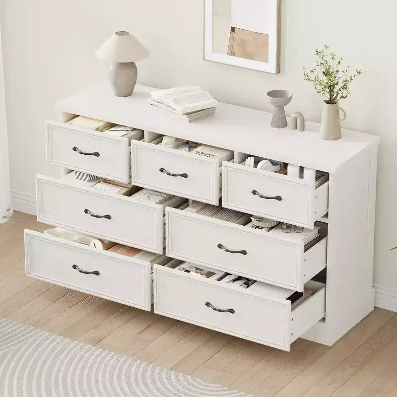 Cómoda de 7 cajones estilo rústico para dormitorio, 55 pulgadas de ancho, de madera, con cajones profundos y tiradores de metal