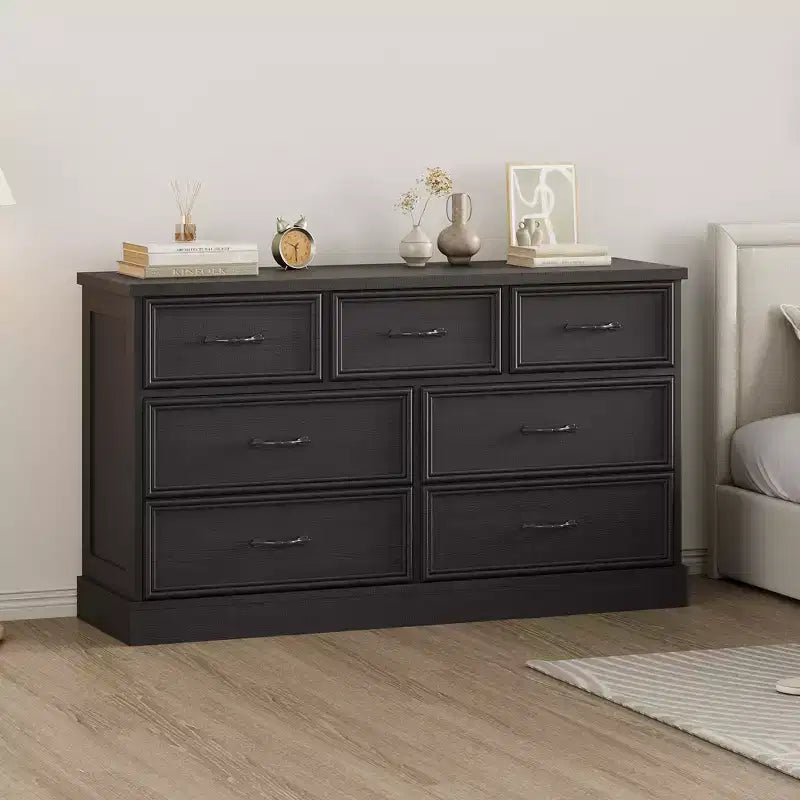 Cómoda de 7 cajones estilo rústico para dormitorio, 55 pulgadas de ancho, de madera, con cajones profundos y tiradores de metal